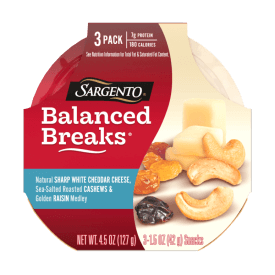 Sargento® Balanced Breaks® Natural Sharp White Cheddar Cheese, Sea-Salted Roasted Cashews and Golden Raisin Medley Snack Kit, 3-Pack