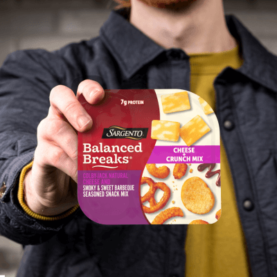 35883 BB ChsCrnchMx ClbyJckSmkySwtBbq Ecomm Lifestyle1