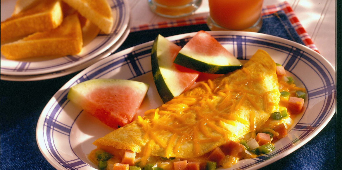 Western Omelet Breakfast Sandwich – Palatable Pastime Palatable Pastime