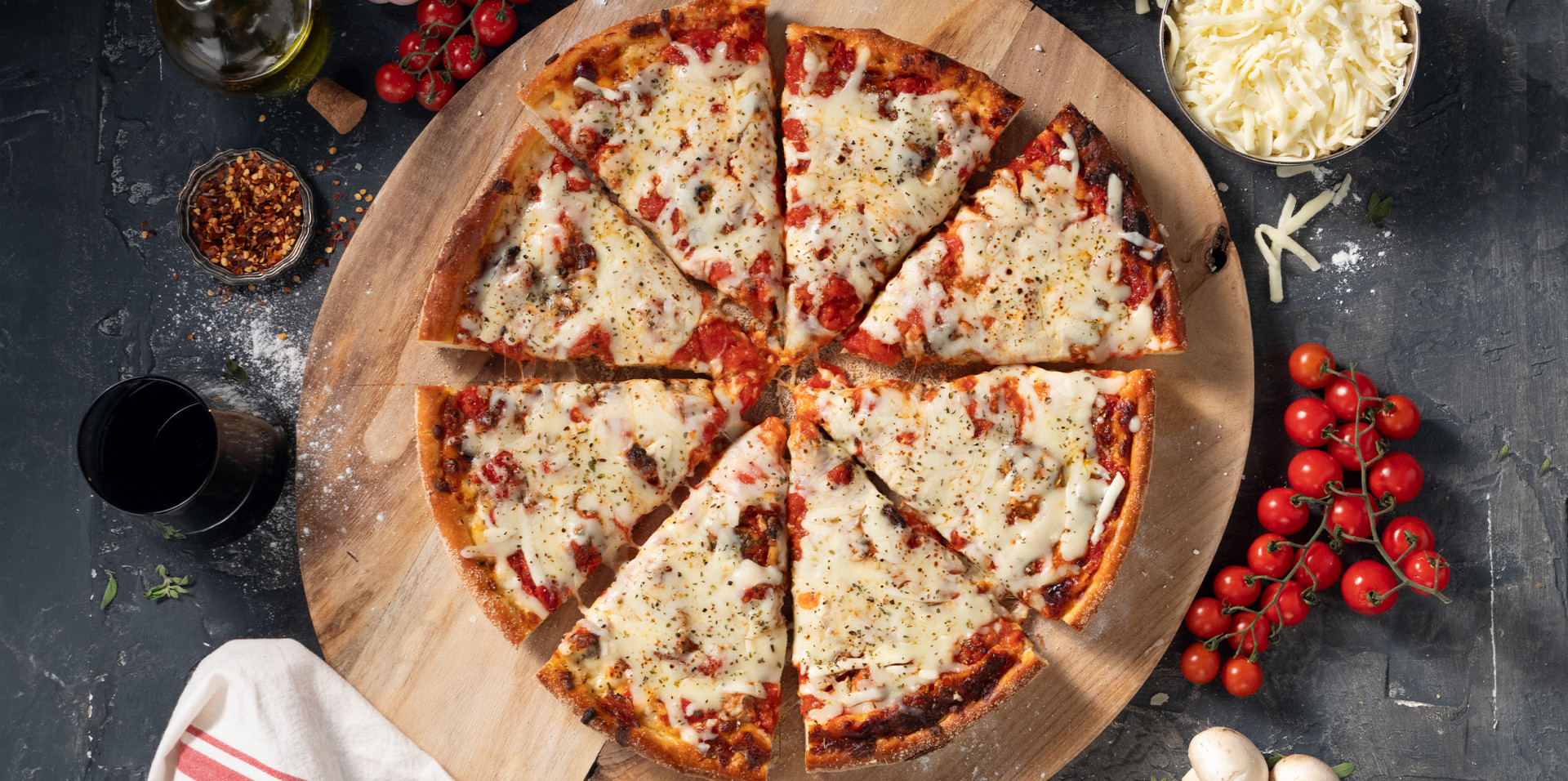 https://www.sargento.com/assets/Uploads/Recipe/Image/Easy-Deep-Dish-Pizza.jpg