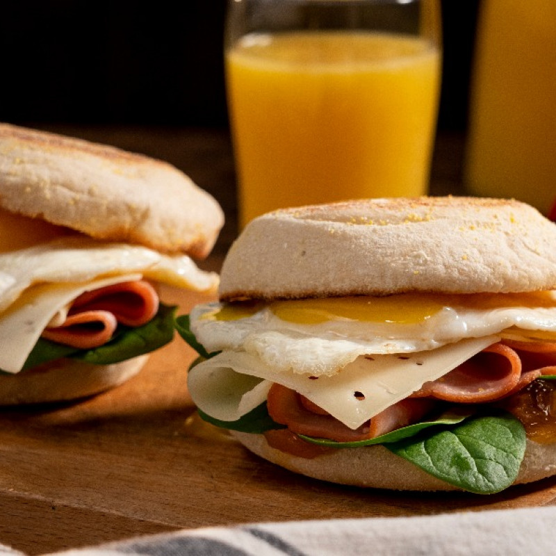 Spinach, Ham & Pepper Jack Cheese Breakfast Sandwich - plus a