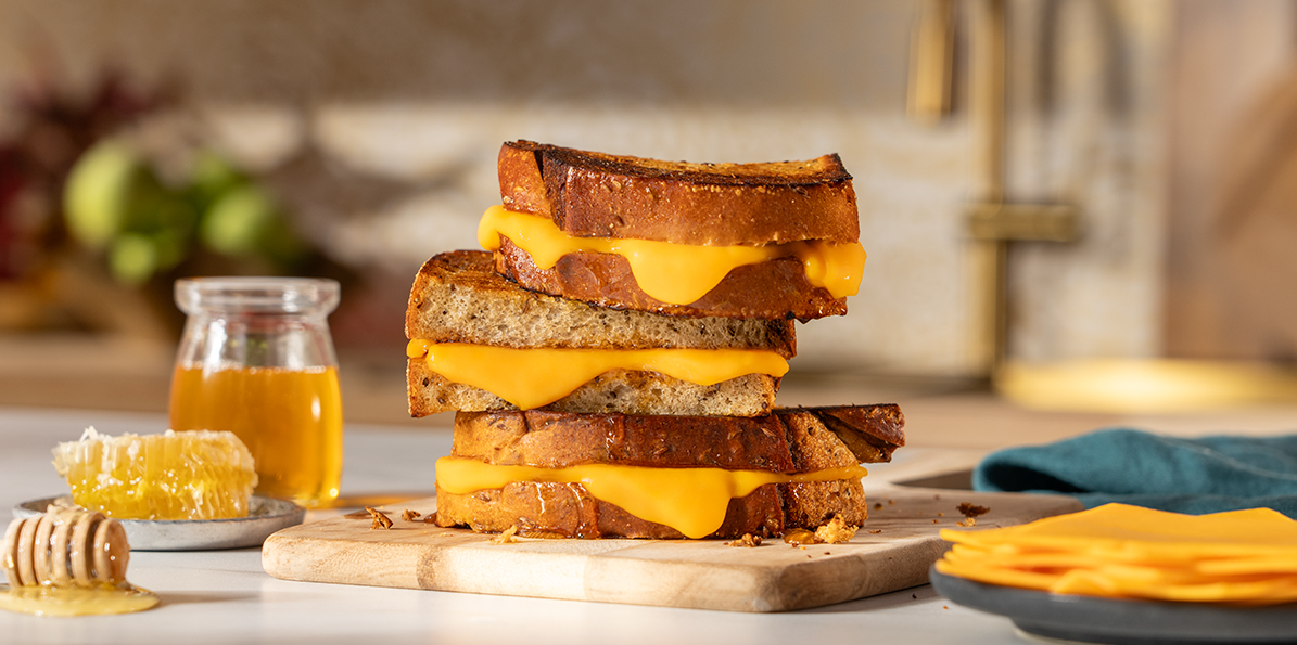 Hot Honey Grilled Cheese | Sargento® Foods Incorporated